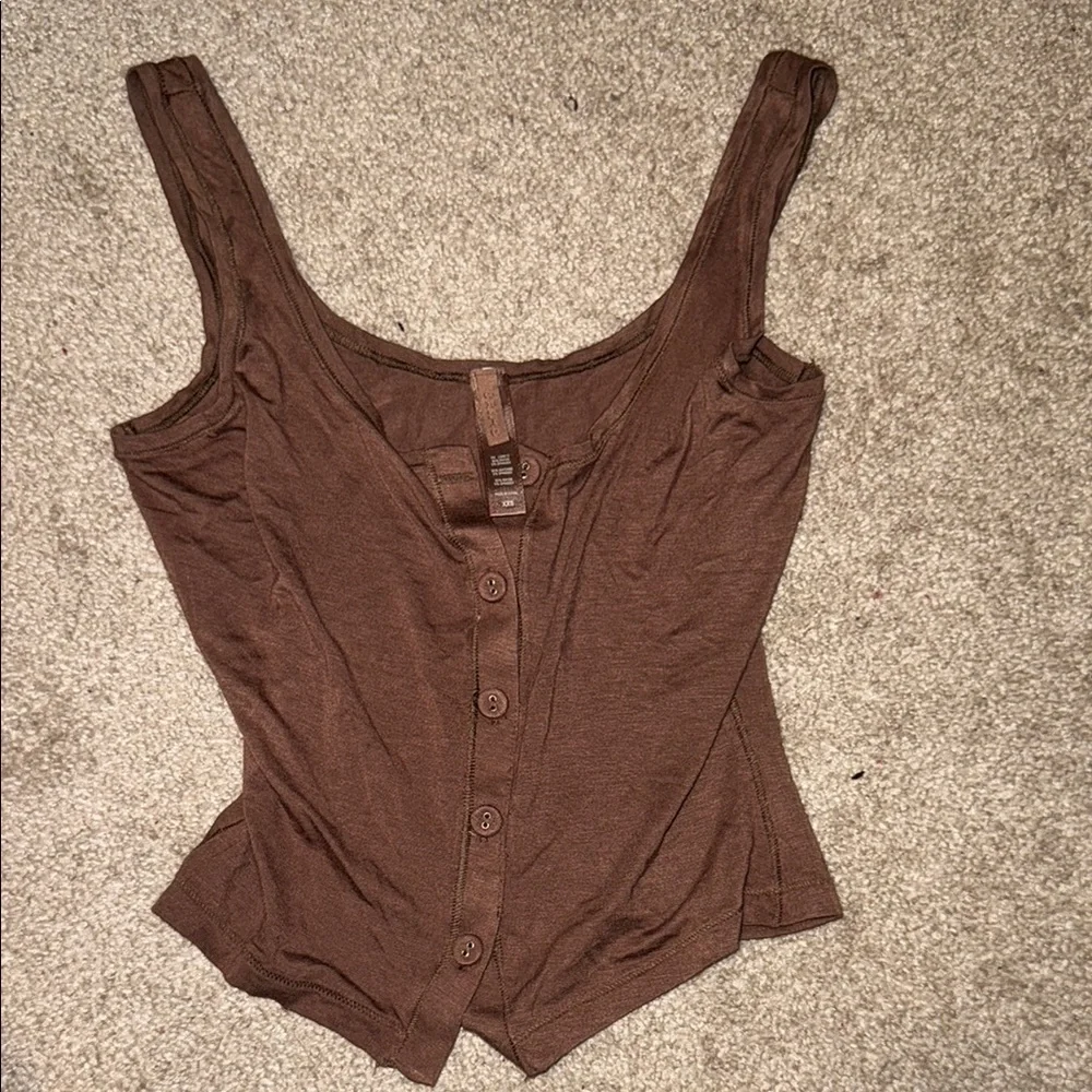 SKIMS Brown Button-Up Henley Women's lounge top - Picture 3 of 4